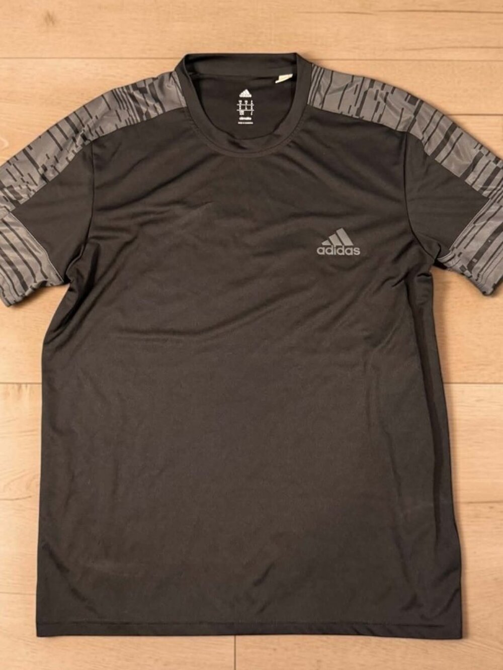 Adidas Climalite Mens Shirt Medium Black Gray Graphic Short Sleeve Athletic Tee